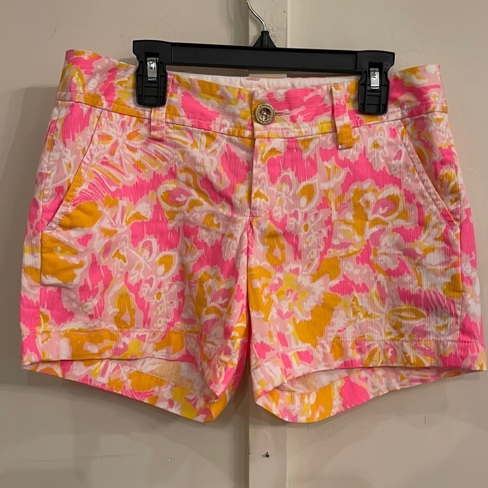Lilly Pulitzer Ooh La La Callahan Shorts 00